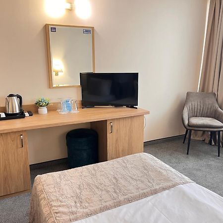 Hotel Orbita Varna Buitenkant foto